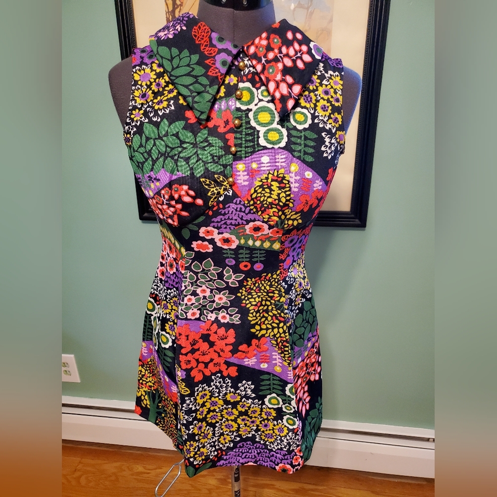 Vintage Handmade 60s Floral Multicolor Sleeveless Dress